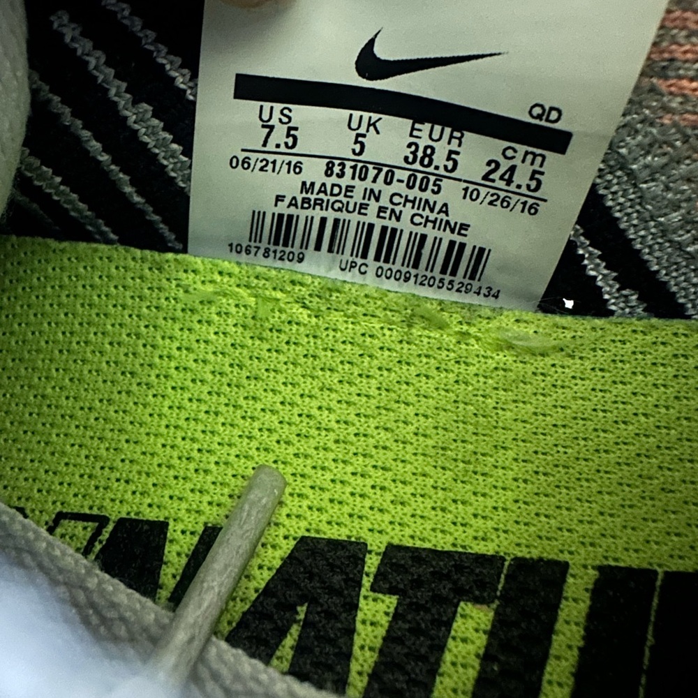 Nike Free RN Flyknit Women's ~ Size 7.5 ~ Running Jogging Shoes Multicolor - Picture 9 of 9
